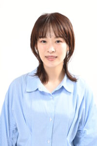 岸　夕莉
