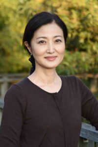 高谷　智子