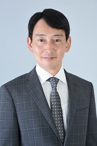 初月　佑維