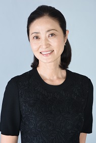 高谷　智子
